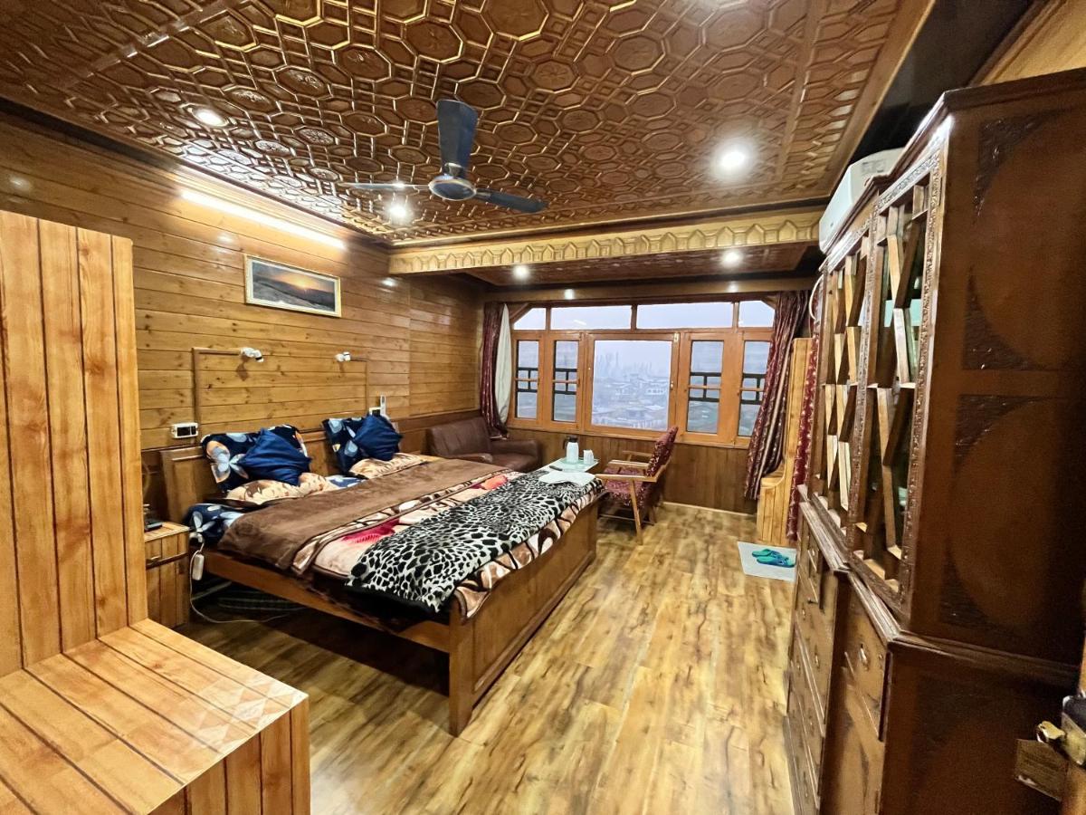 Sun N Shade Guest House Srinagar  Exterior photo