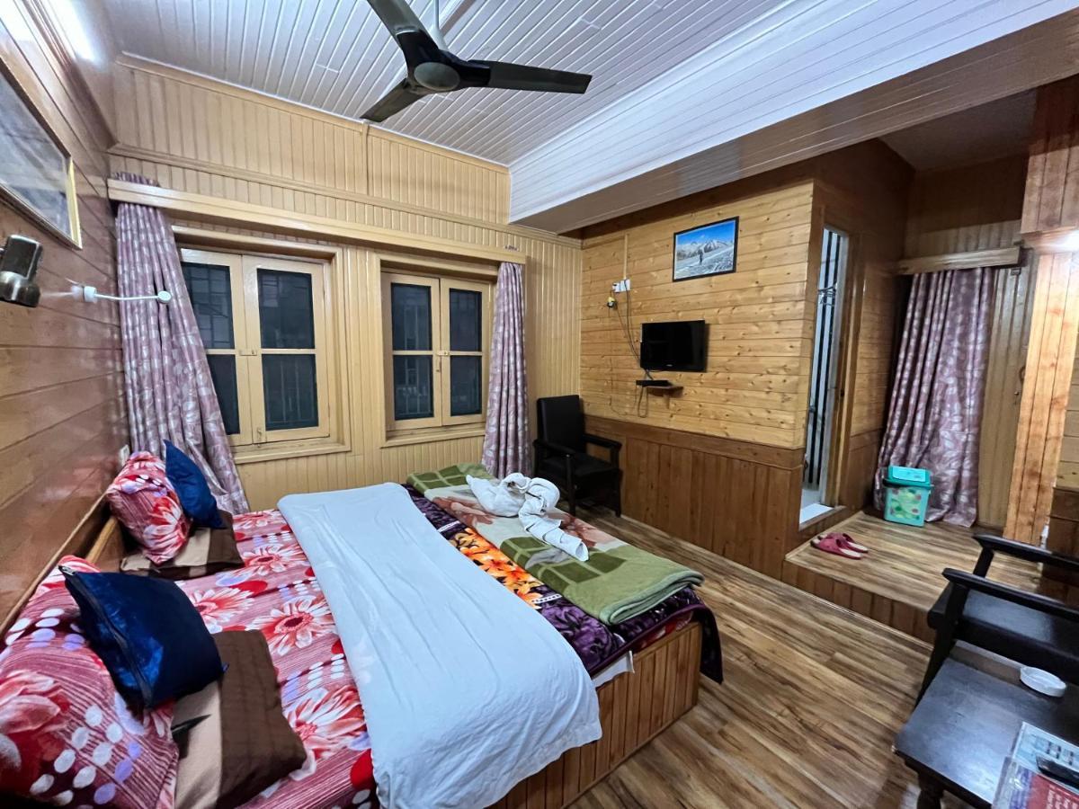 Sun N Shade Guest House Srinagar  Exterior photo